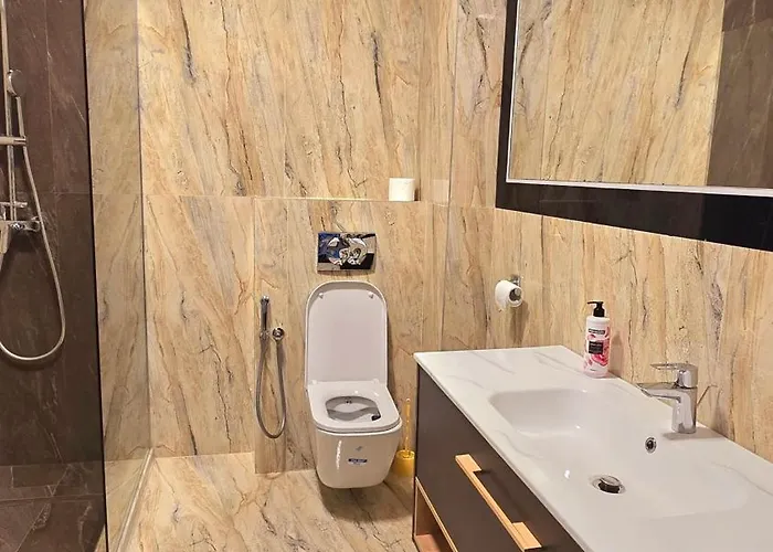 Red La Mare * Năvodari